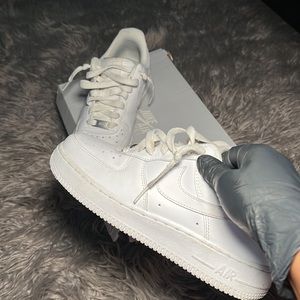 WOMEN'S NIKE AIR FORCE 1 LOW CASUAL SHOES